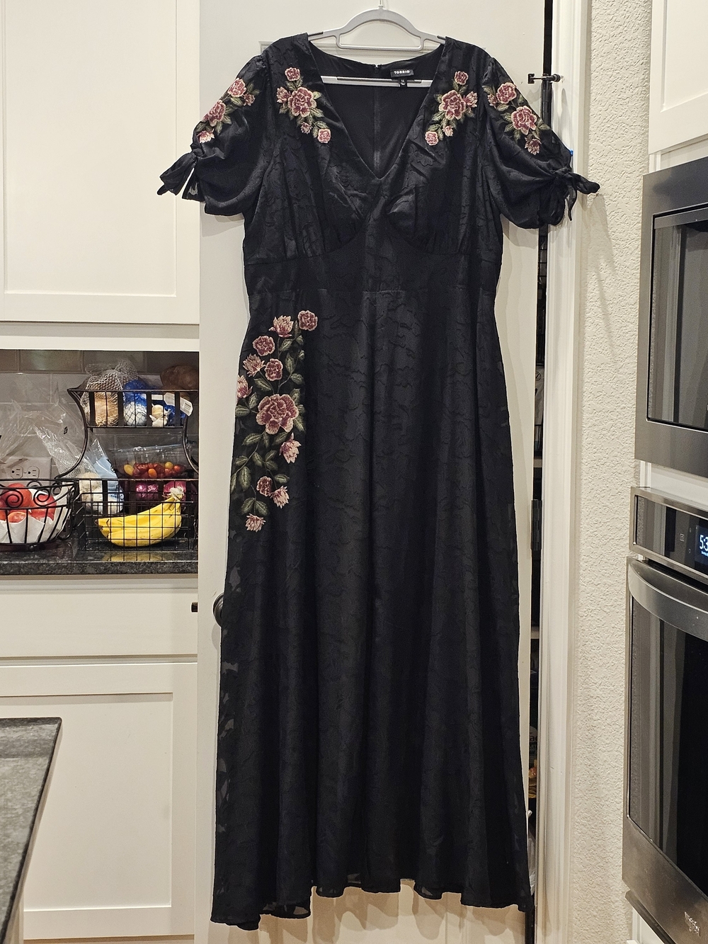 torrid Runway Collection Black Lace Maxi Dress with Red Rose Embroidery Size 14 - Picture 9 of 16